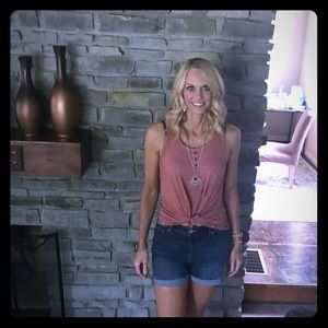 Meet your Posher, Jen